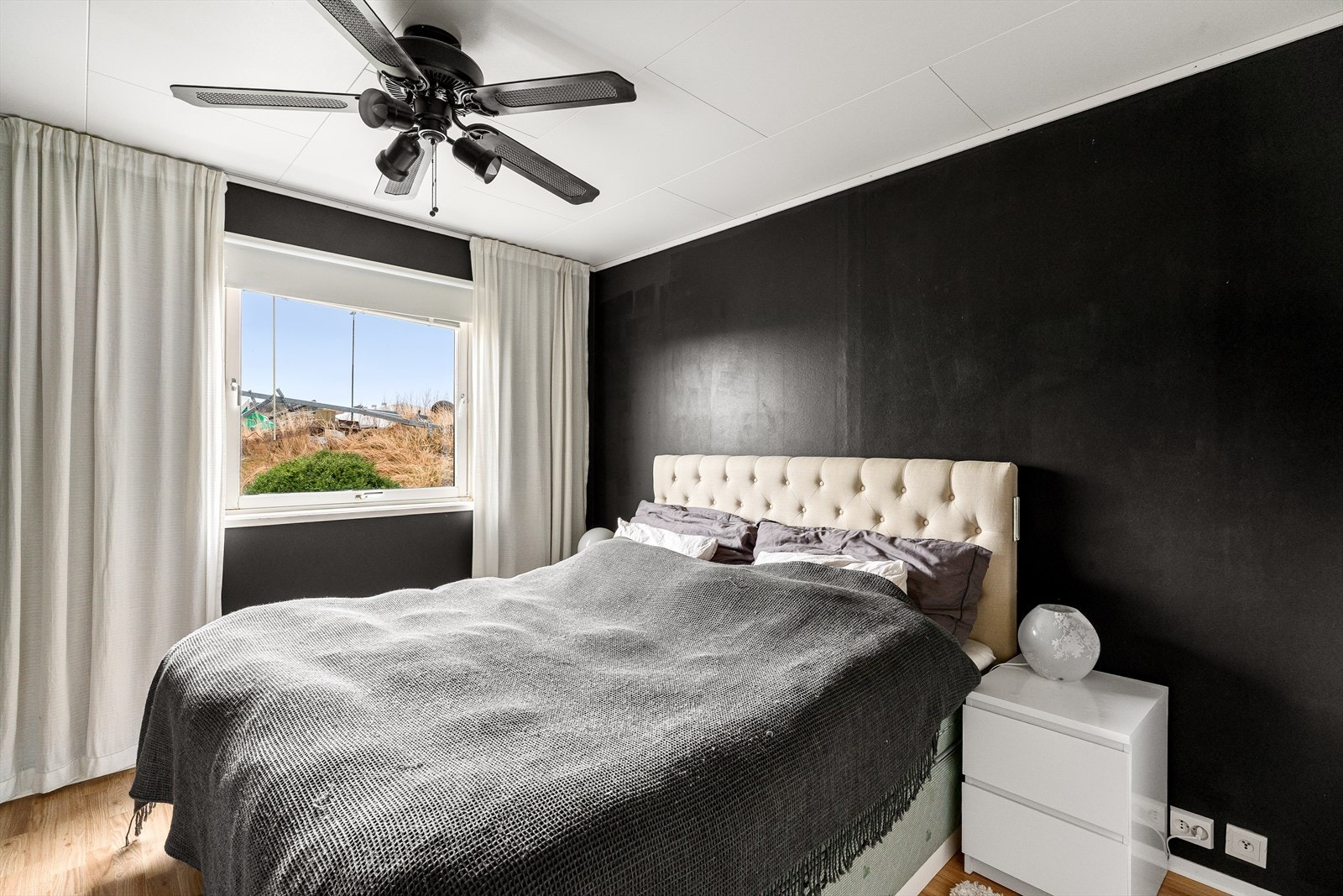 Soverom. Galleribilde