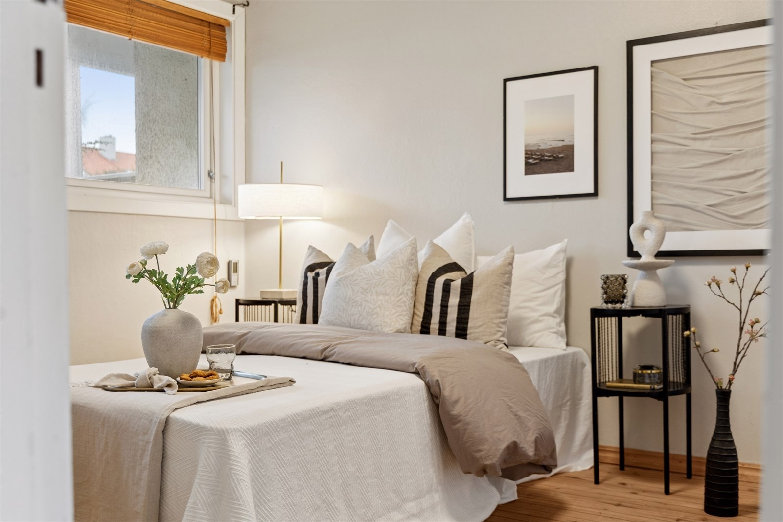 Soverom 2 er plassert i første etasje. Galleribilde