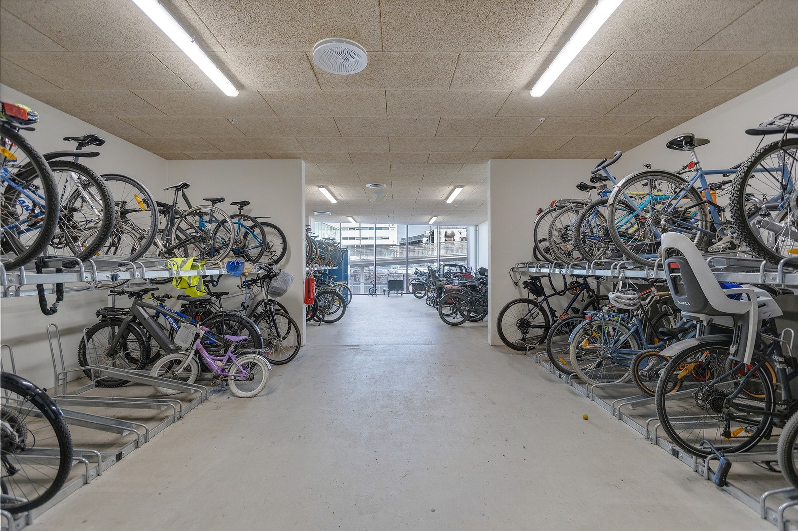 Sykkelparkering. Galleribilde