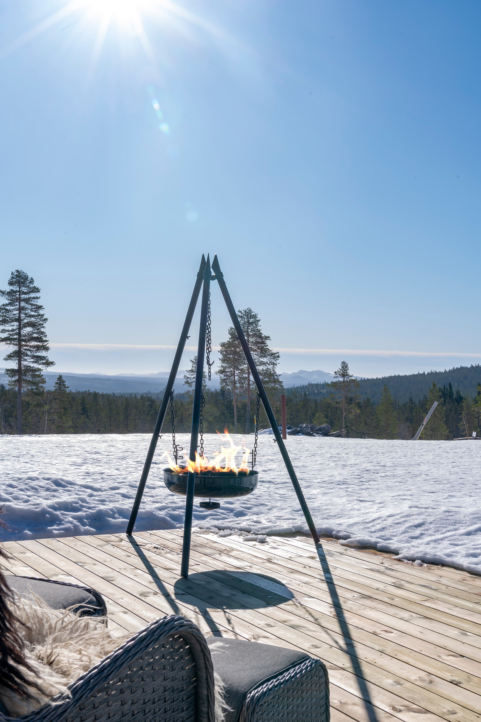 Store selveiertomter og ingen naboer tett innpå. Helt nydelig å sitte her i solsteiken! Galleribilde