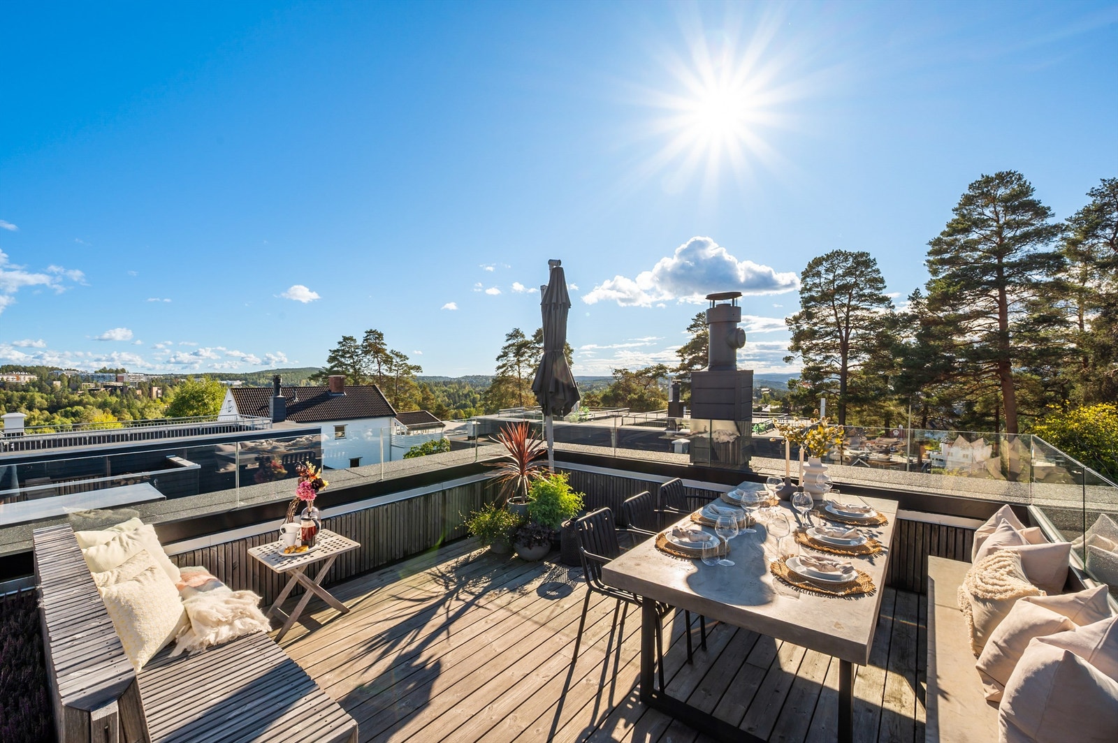 Her oppe kan du nyte gode solforhold og en vidstrakt utsikt. Galleribilde