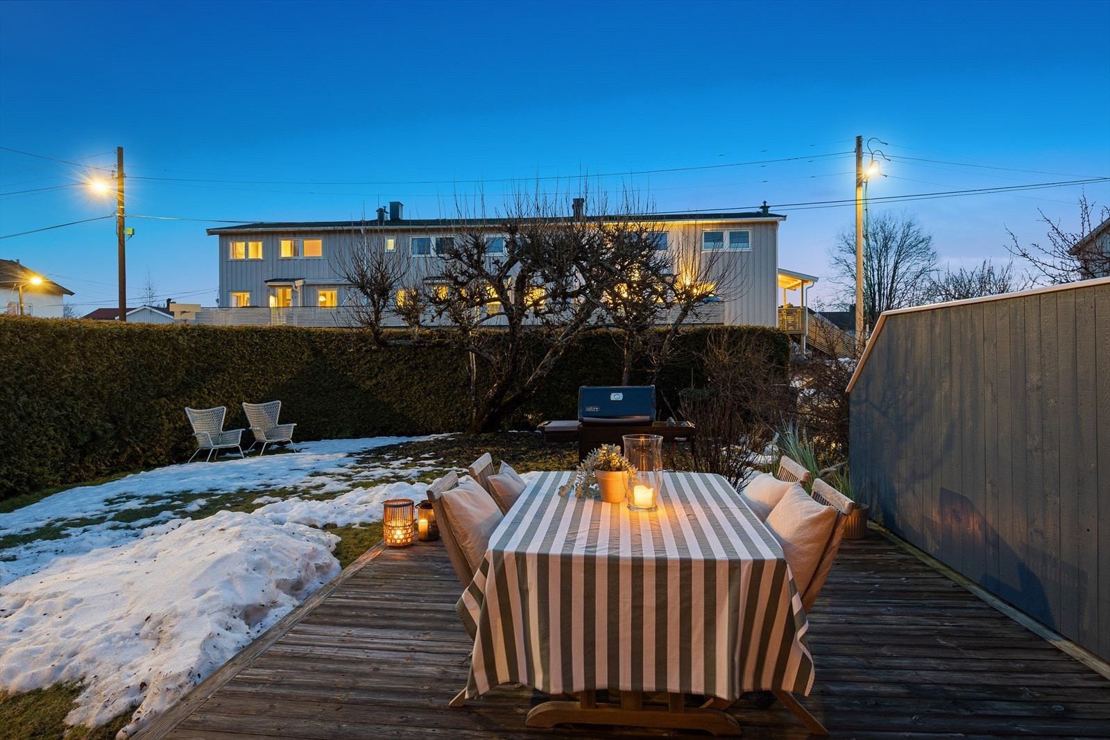 Familievennlig beliggenhet med kort vei til Bogstad skole. Galleribilde