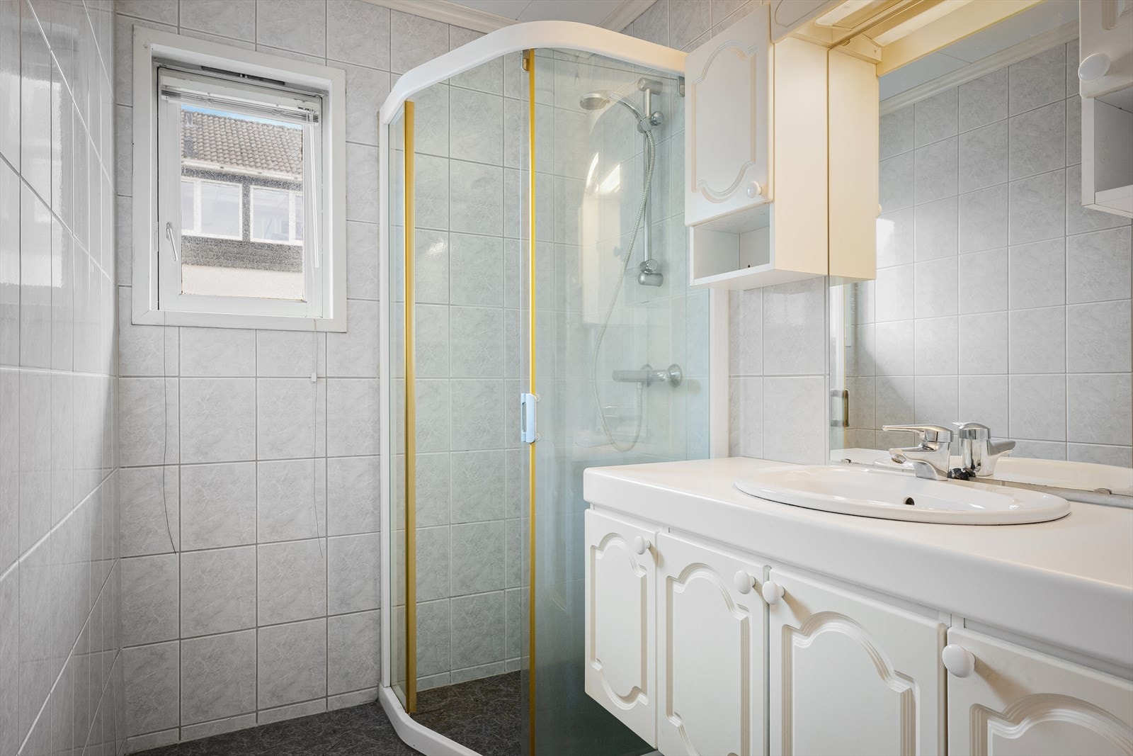 Badet i hovedetasjen Galleribilde