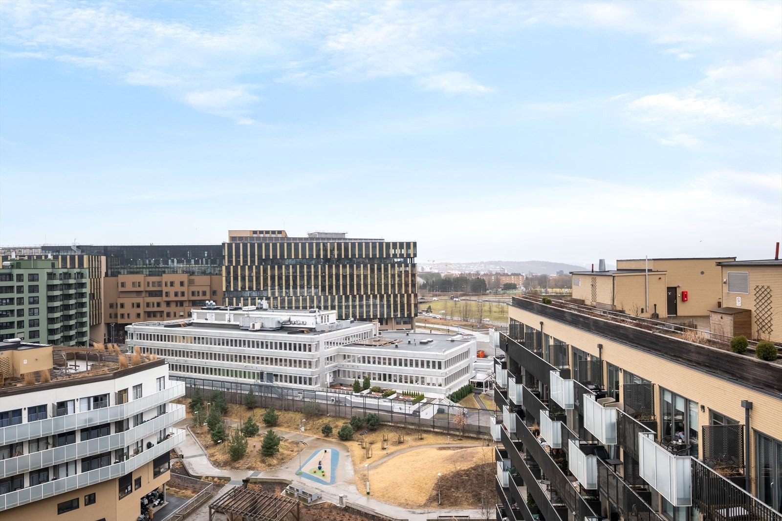 Plasseringen i 10. etasje sørger for at du kan nyte en vakker utsikt over nærområdet. Galleribilde