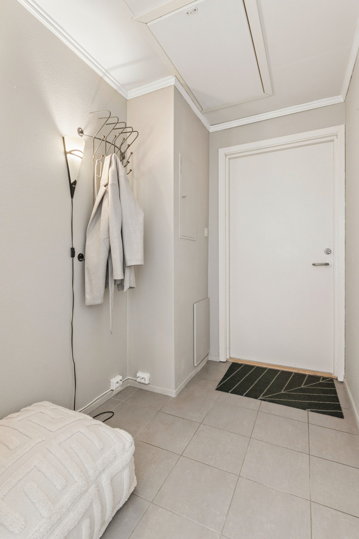 Gode lagringsmuligheter med et romslig loft. Galleribilde