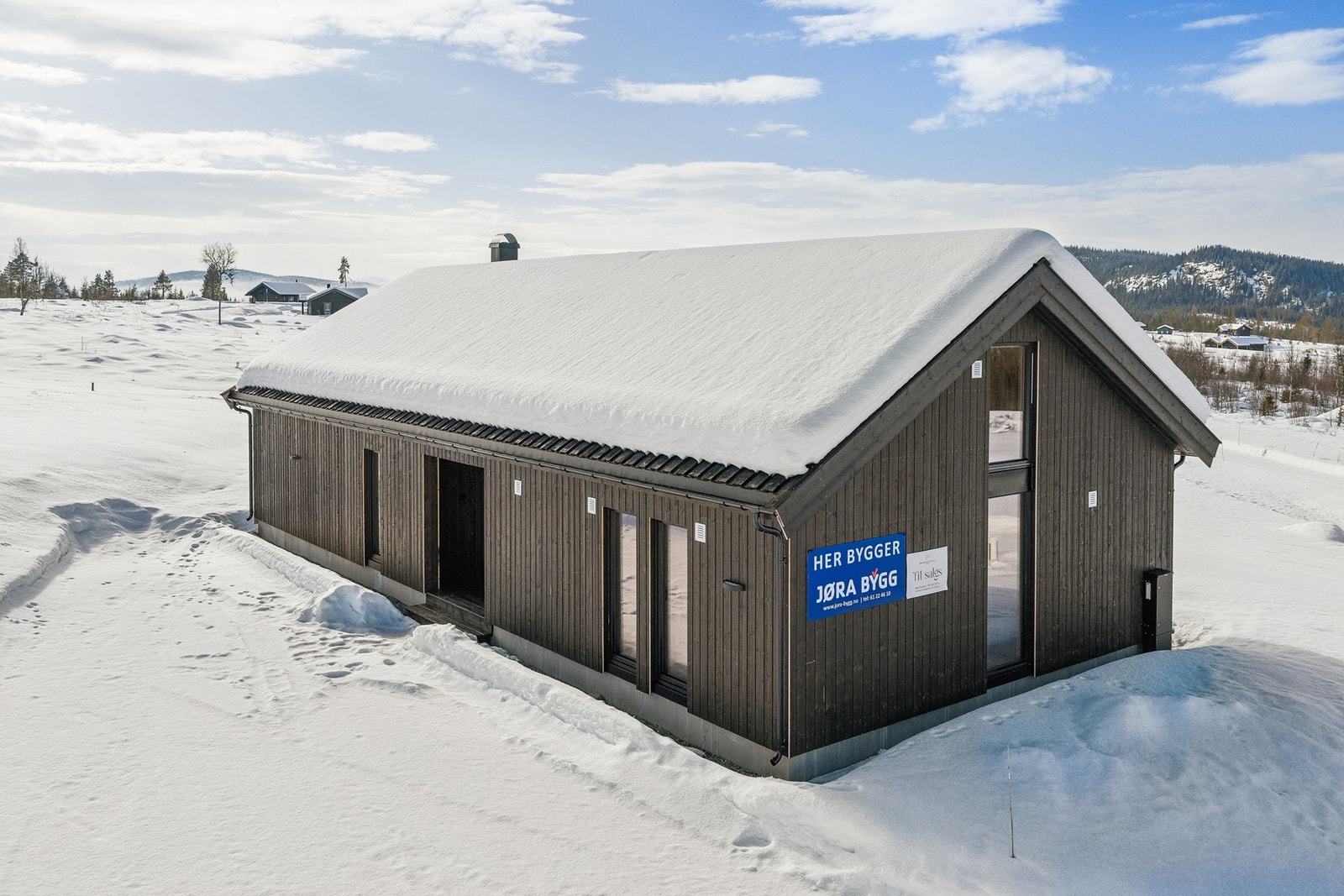 På Robølshøvda 4 ligger alt lagt til rette for å nyte livet til fjells, velkommen til visning! Galleribilde