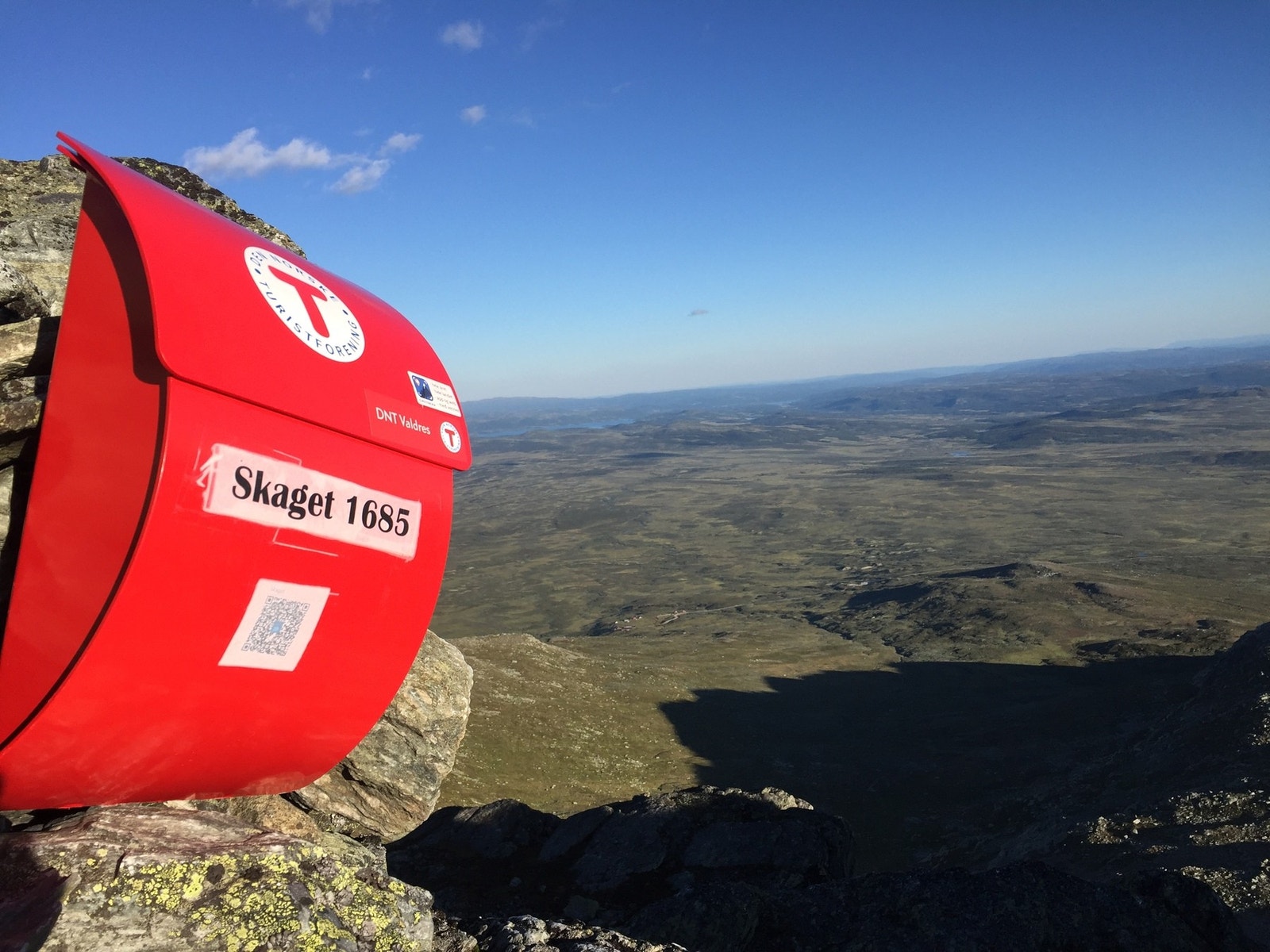 Storeskag (1685 moh.) og Nordre Langsua er markerte landemerker med storslått utsikt Galleribilde