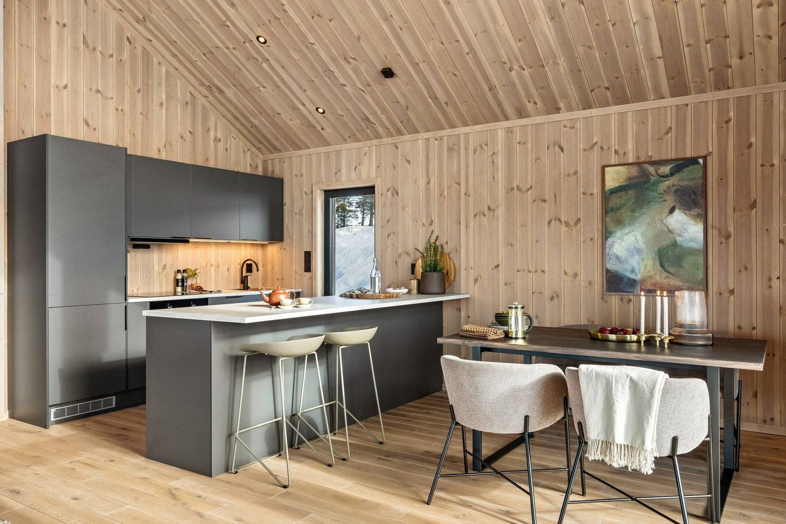 Downlights i taket gir god belysning Galleribilde