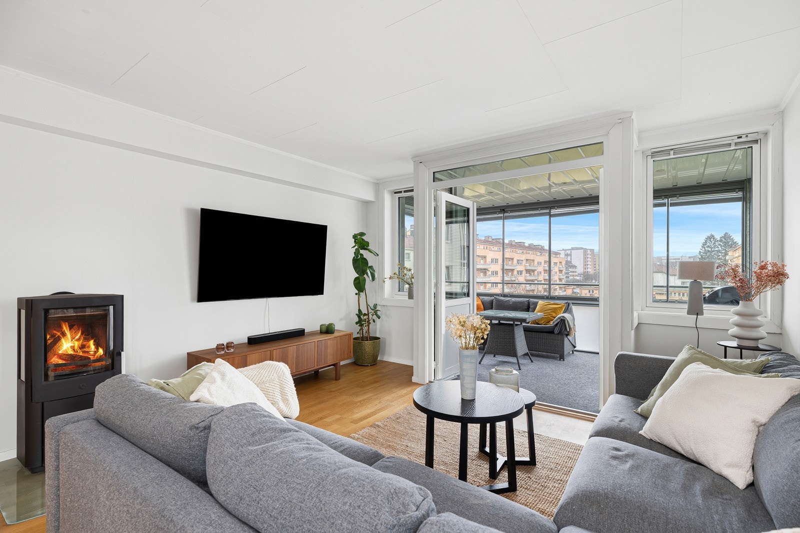 Velkommen til Kongsgård Alle 4A! Leiligheten er presentert av Simon Aarhus v/Aktiv eiendomsmegling avd. Kristiansand
Foto: Ivars Upe Galleribilde