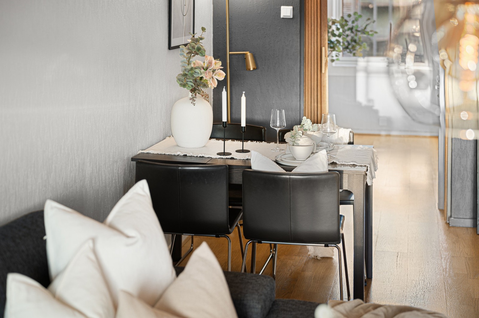 Nok med plass, for å samle venner eller familie til hyggelige sammenkomster. Galleribilde