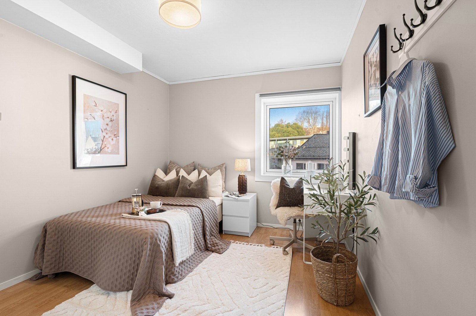 Leiligheten har to gode soverom på hhv. 10.5 og 6.7 m². Galleribilde