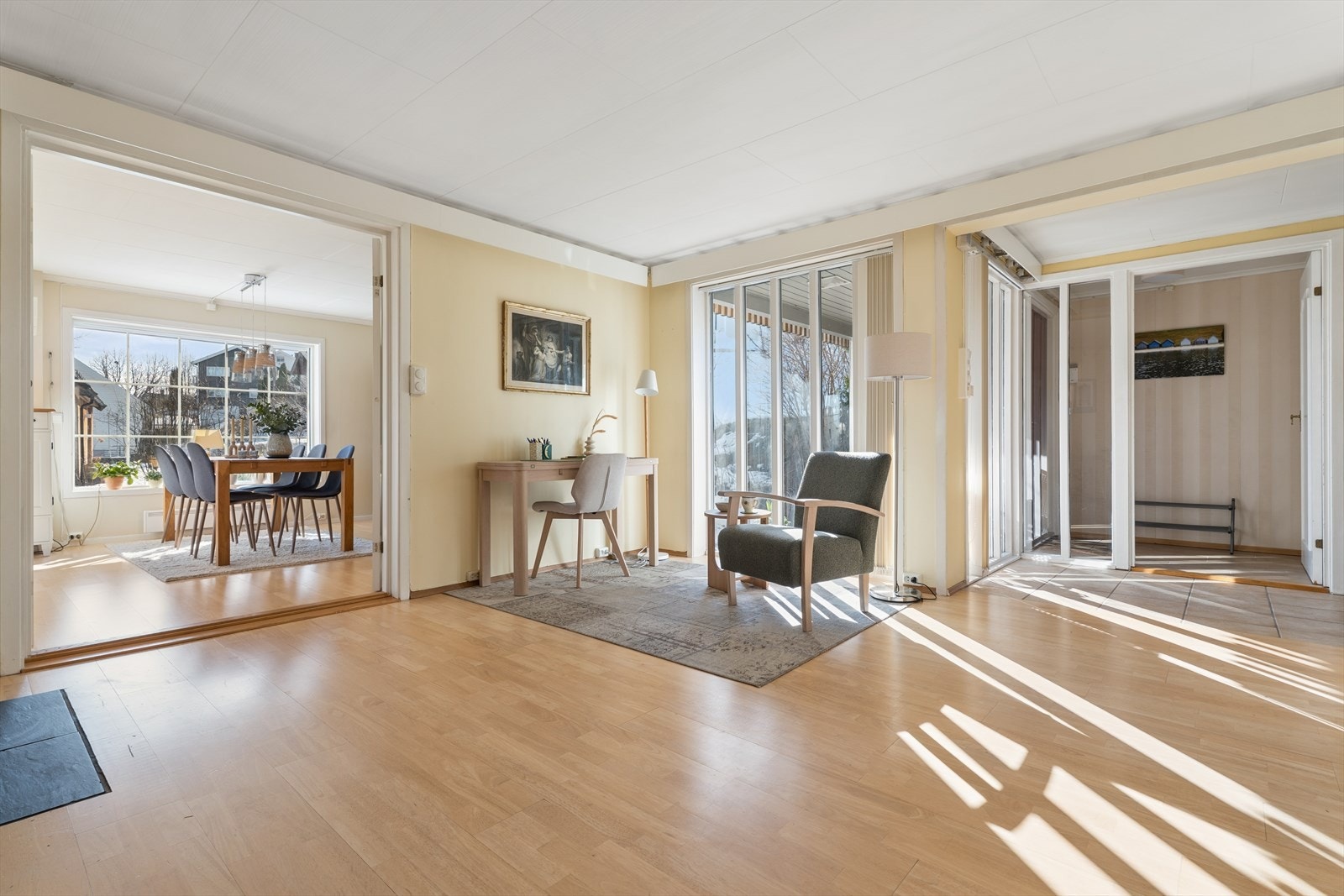 Her kan venner og familie samles rundt bordet for å nyte gode måltider sammen. Galleribilde