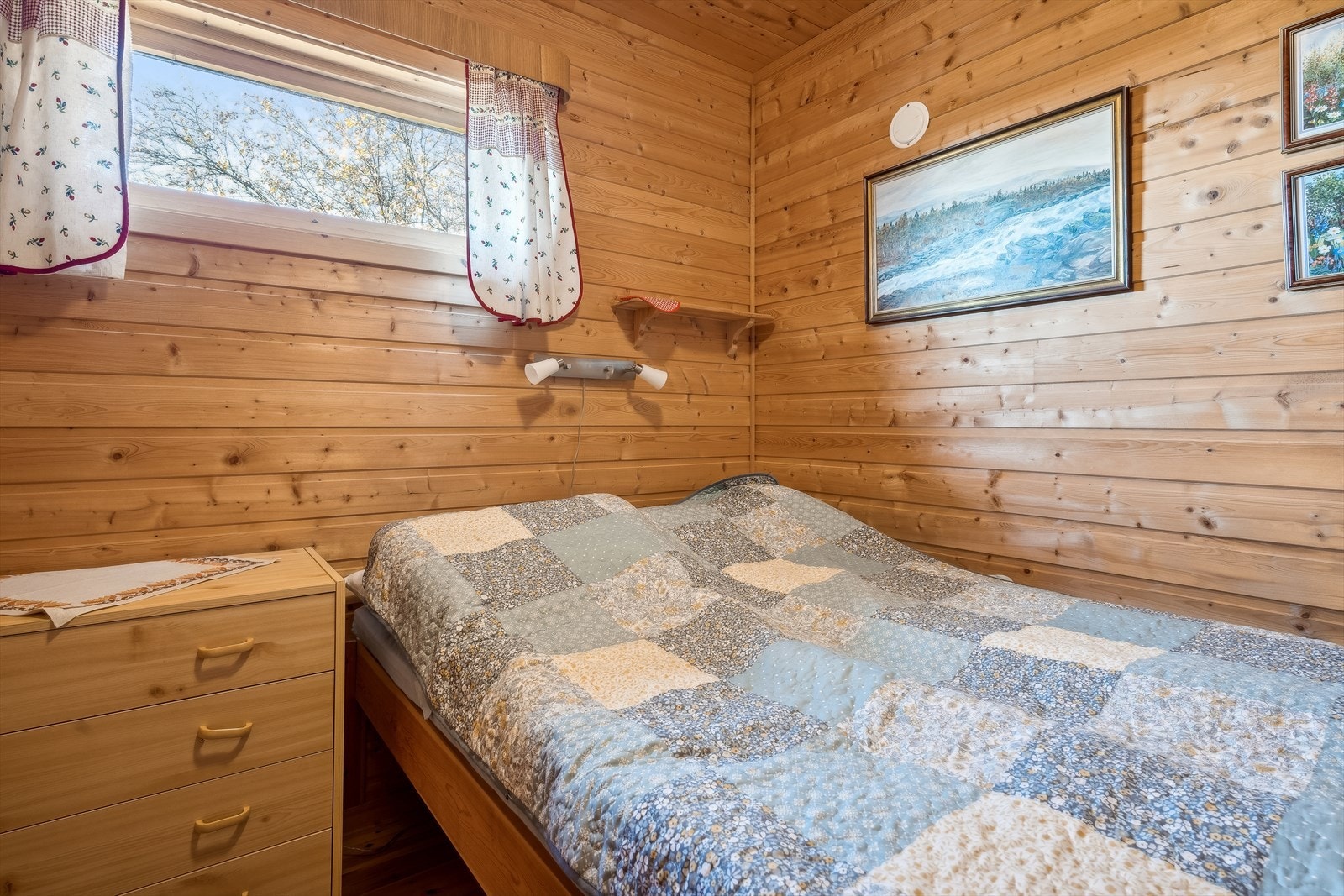 Soverom 1 av fin størrelse. Galleribilde