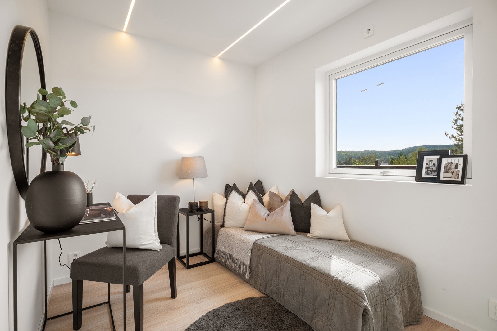 Soverom nr. 5 Galleribilde