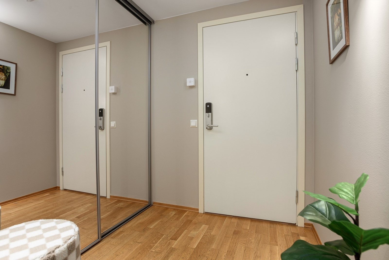 Leiligheten har gode oppbevaringsmuligheter. I tillegg medfølger det en kjellerbod på 4 kvm Galleribilde