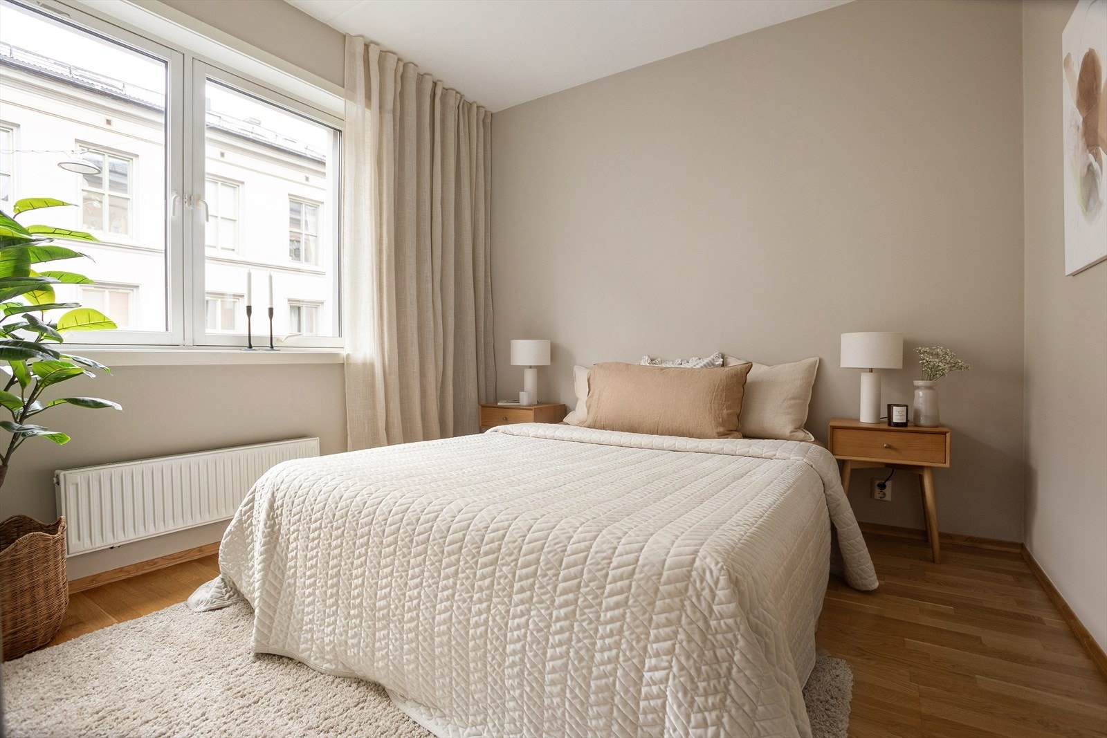 Leiligheten har totalt to romslige soverom Galleribilde