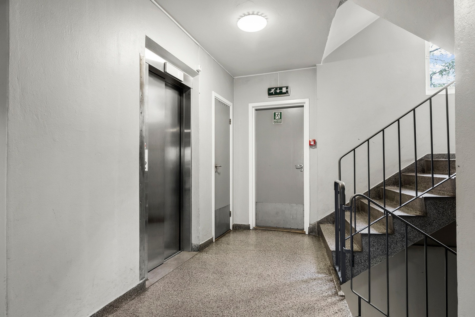 Heis opp til leilighetsetasje Galleribilde