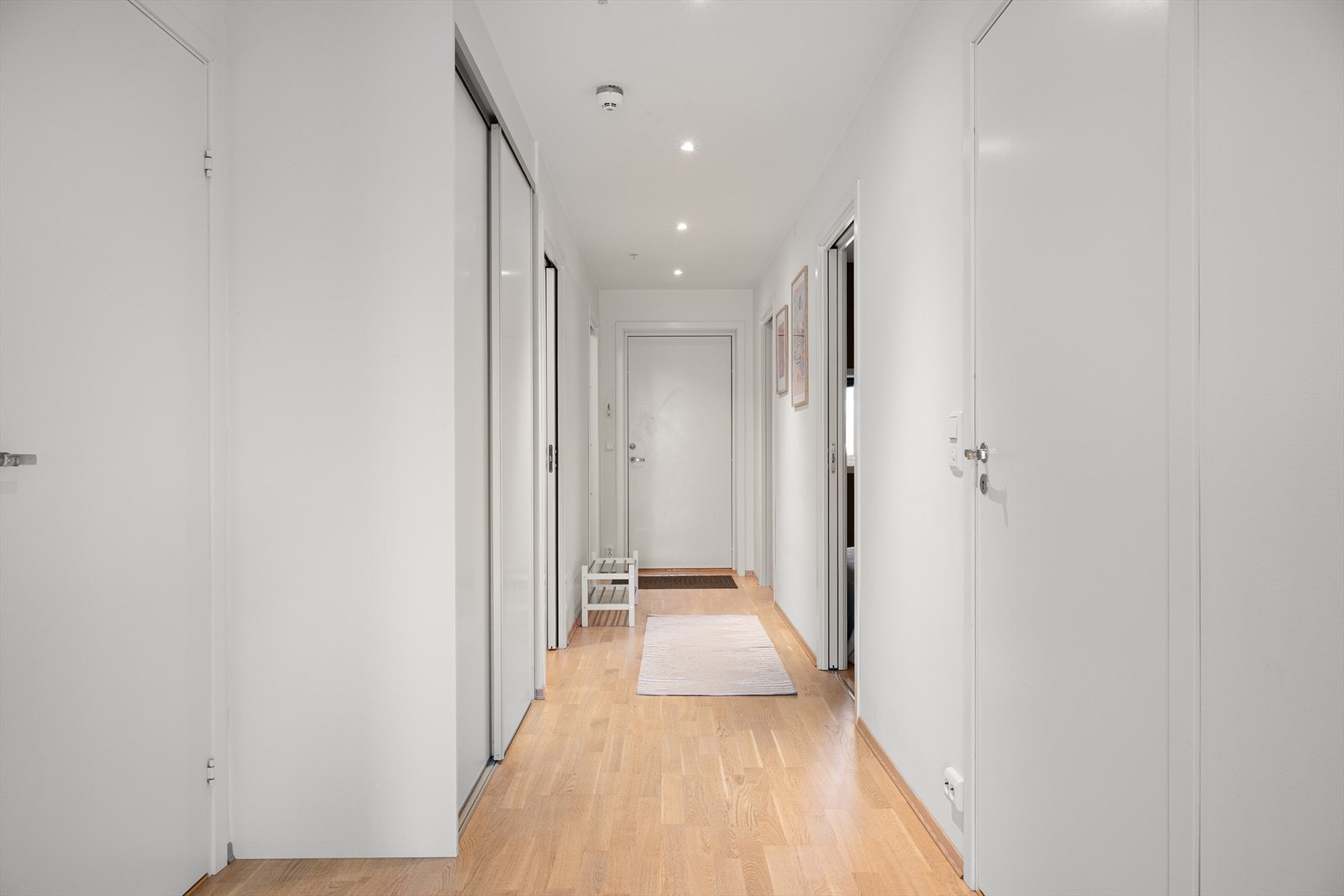 Eikeparkett på gulv Galleribilde