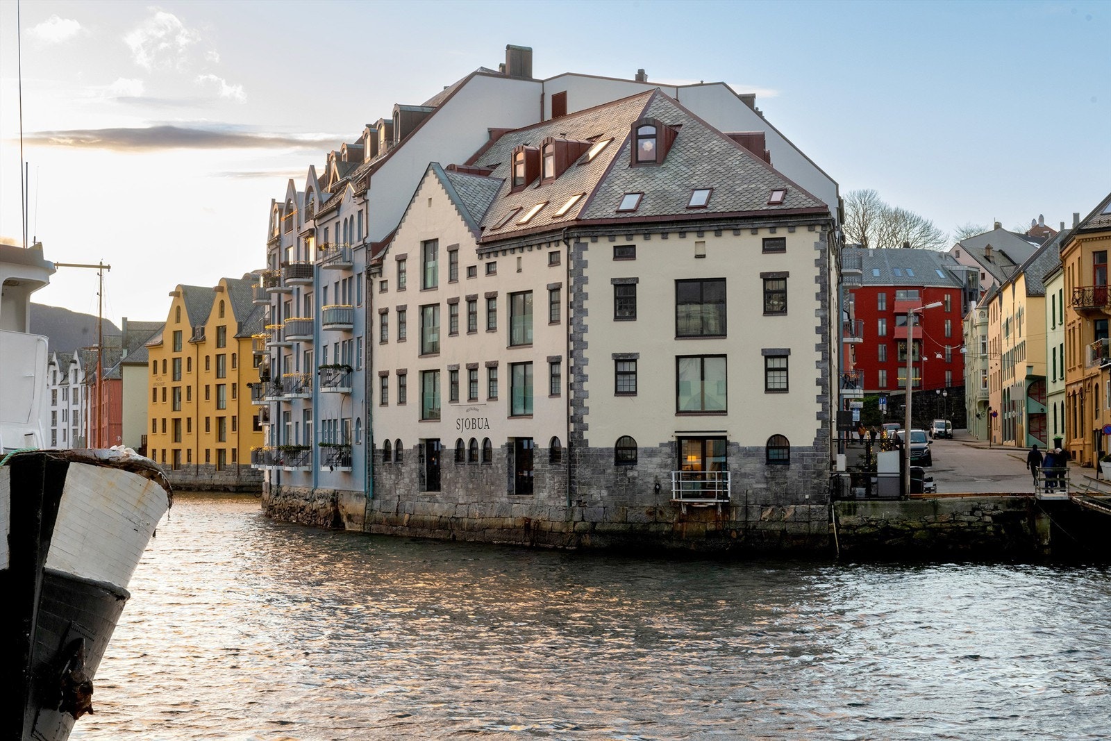 En kort spasertur tar deg til anerkjente restauranter som XL Diner og Apotekergata No. 5 Galleribilde