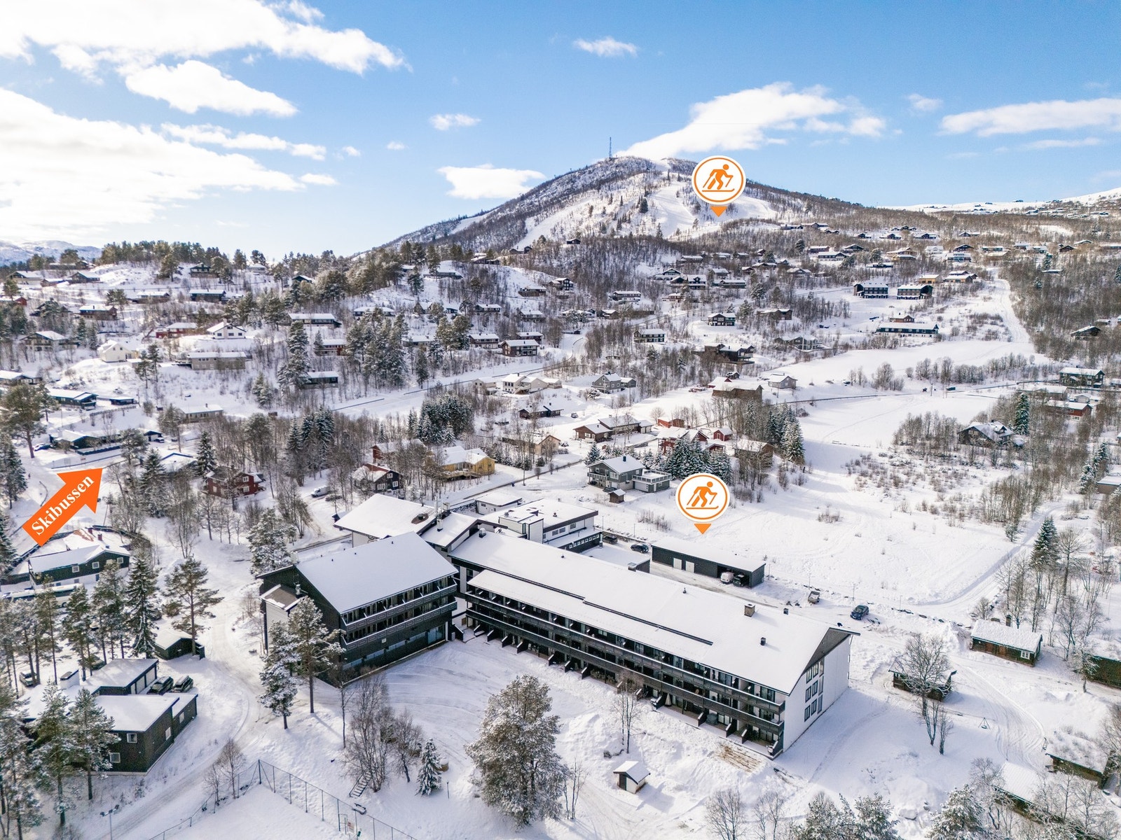 Med nærhet til både langrennsløyper og skibussen som tar deg direkte til alpinanleggene Galleribilde