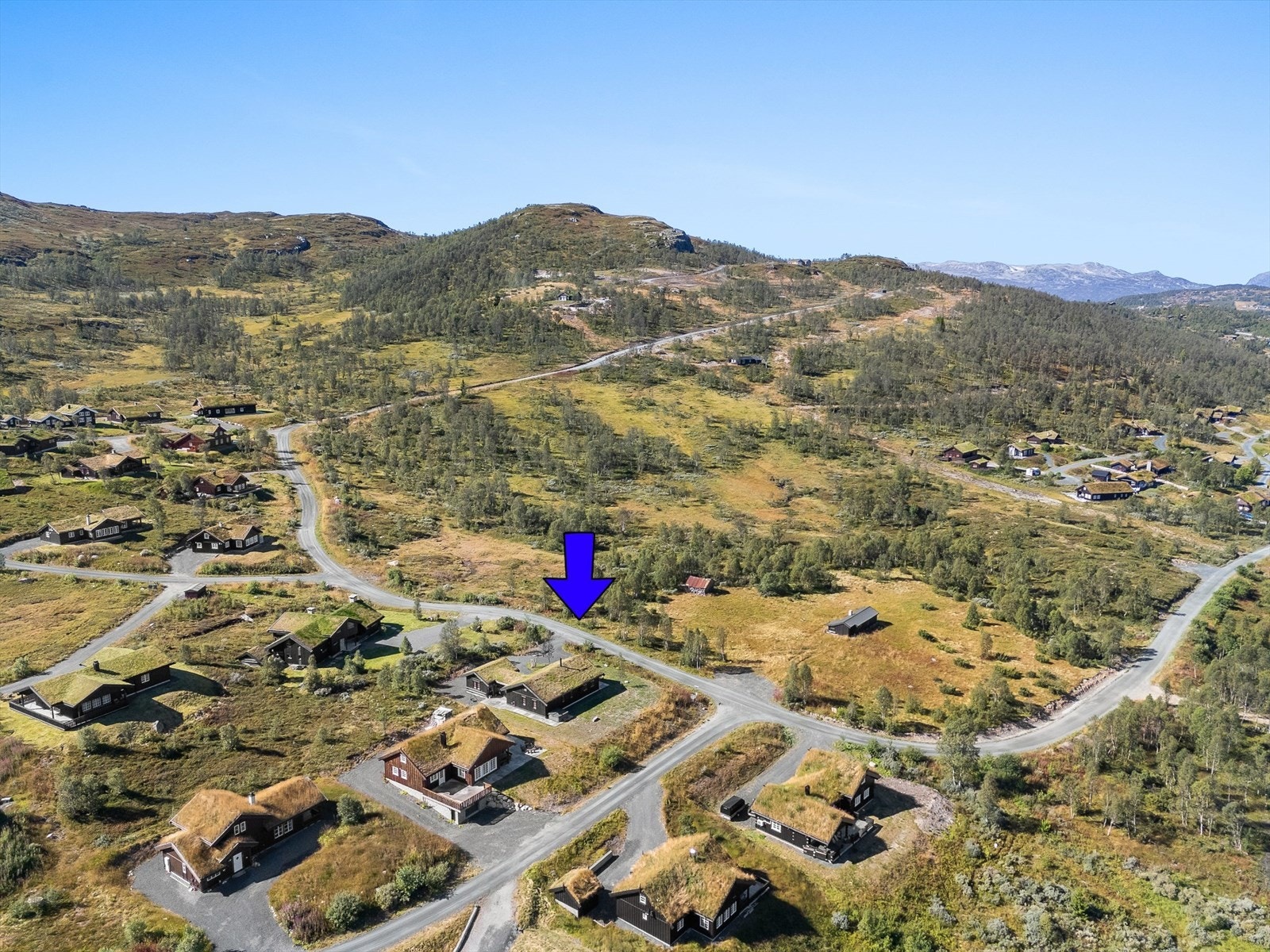 Eiendommen er et godt utgangspunkt for både fot- og skiturer, med og uten fiskestang, i vakkert høyfjellsterreng. Galleribilde