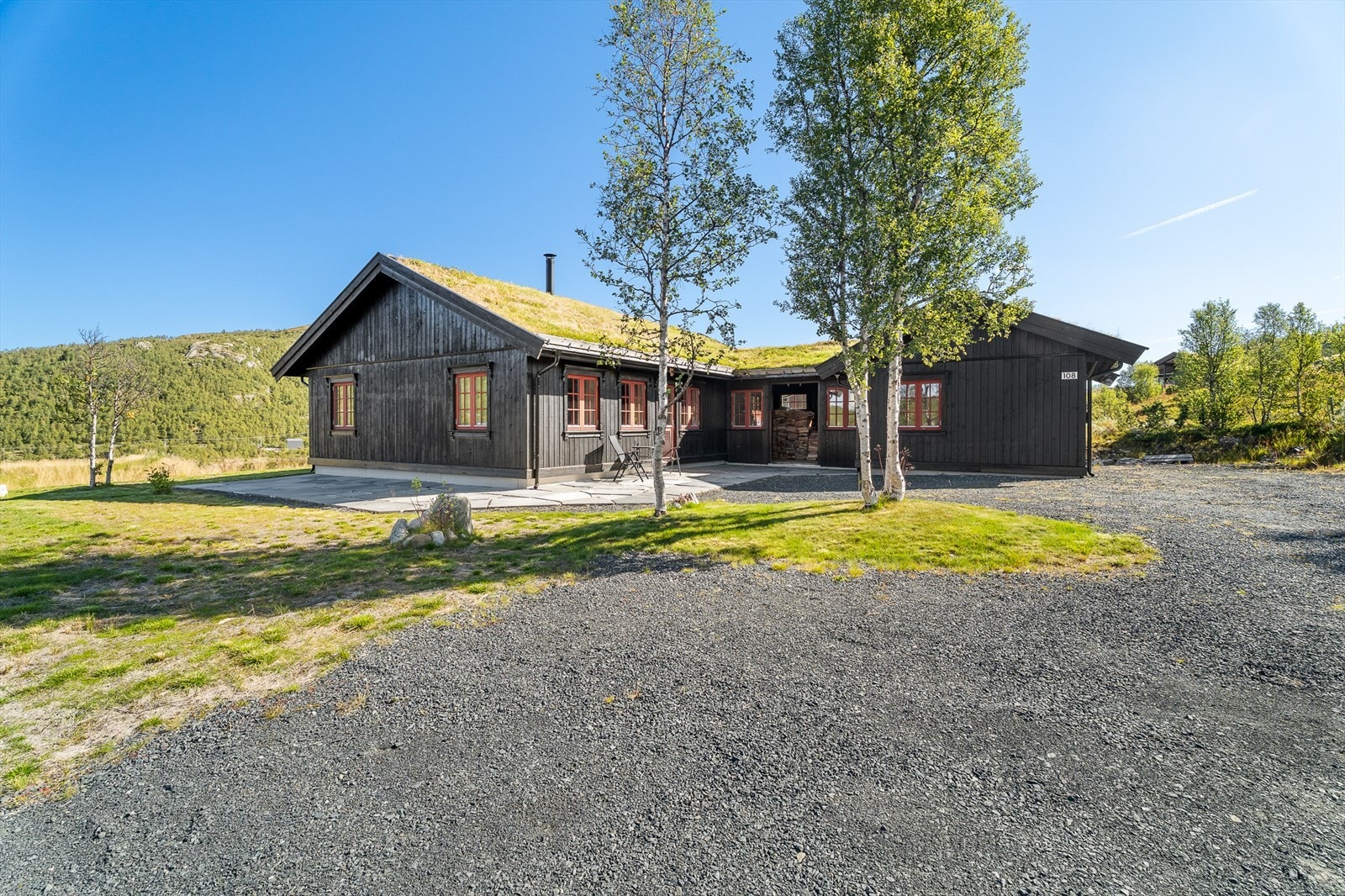 EiendomsMegler1 ved Halvor Østerli presenterer Heimveglivegen 108! Foto: Telemark Boligfoto Galleribilde