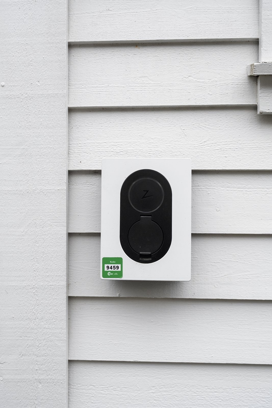 Zaptec elbillader installert i 2023. En foretrukket lader blant mange. Galleribilde