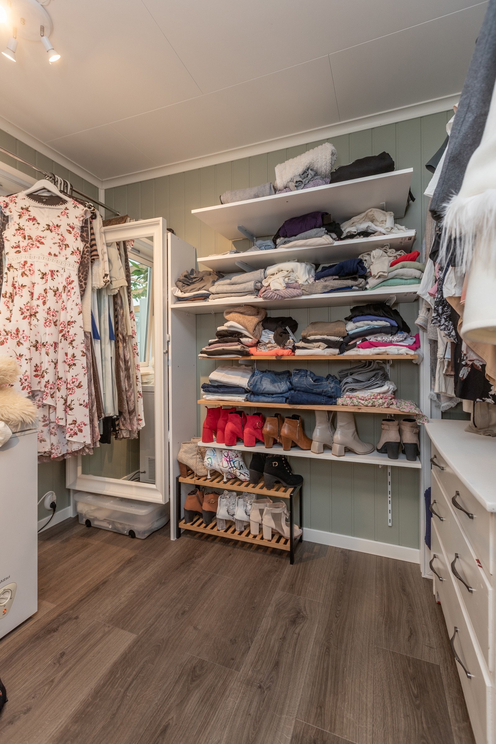 Walk in closet i 1.etg. Galleribilde