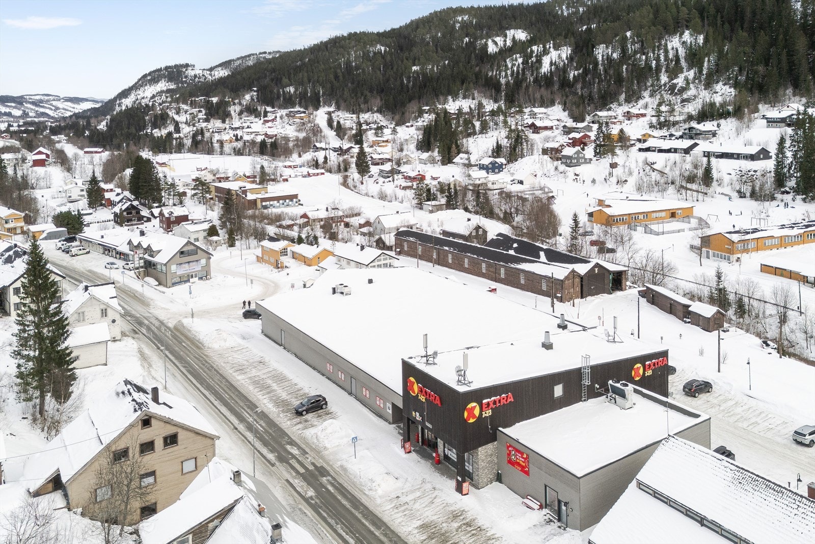 Kort vei til Coop Extra beliggende i Løkken sentrum. Galleribilde