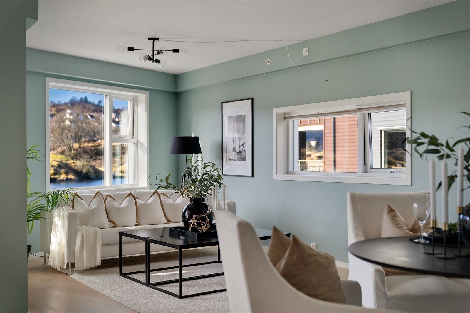 Leiligheten har varme i gulvene og balansert ventilasjon som sørger for godt inneklima. Galleribilde