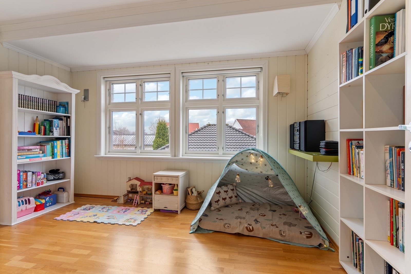 Soverom nr. 5 (allrom) Galleribilde