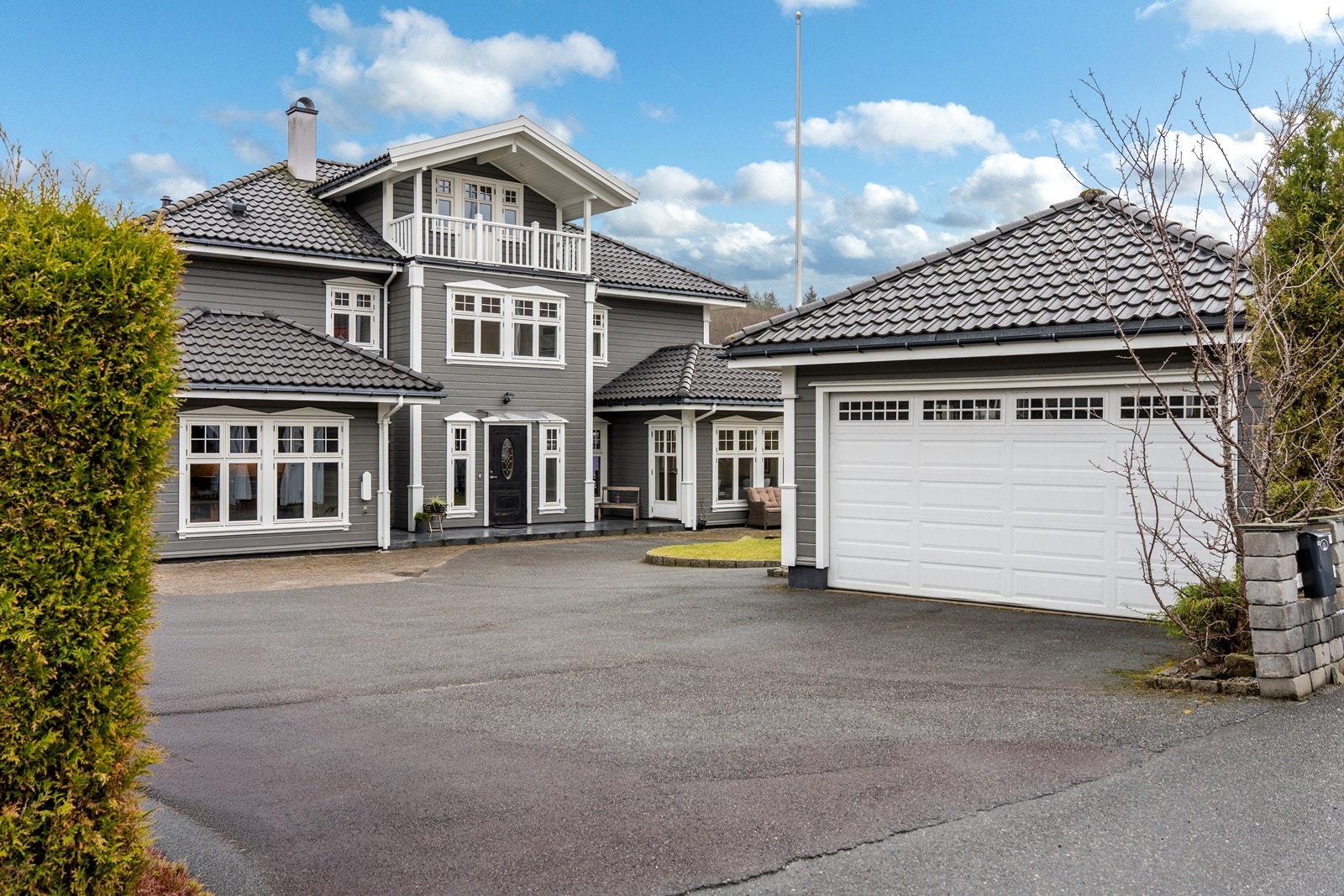 Velkommen til Sverre K Anderssens gate 12 - presentert av eiendomsmegler Kristoffer Hutcheson Ekrene v/ Aktiv Eiendomsmegling! Fotograf: Vestbris Galleribilde