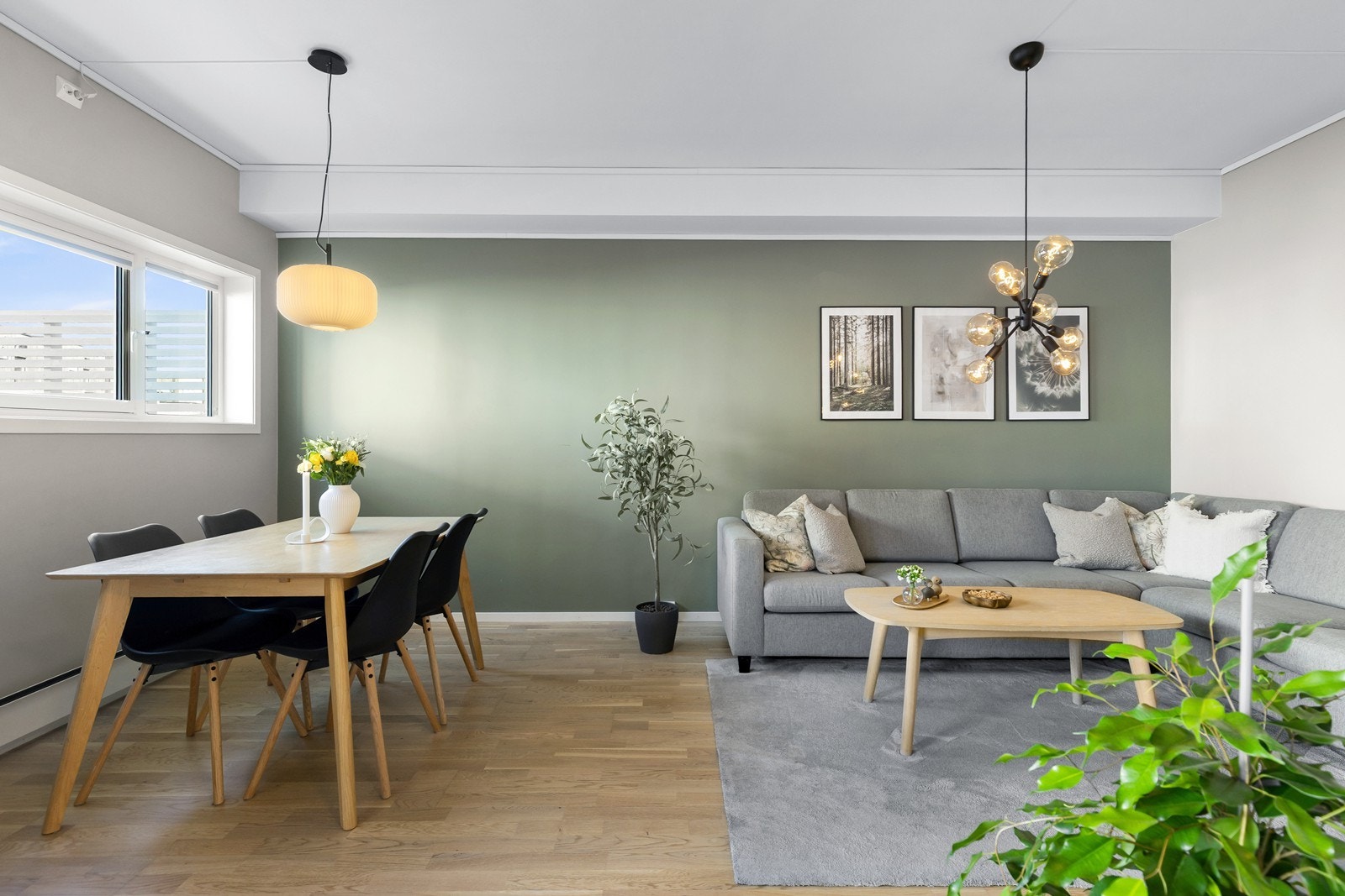 I bygget er det totalt 6 leiligheter. Betongdekke mellom etasjene. Galleribilde