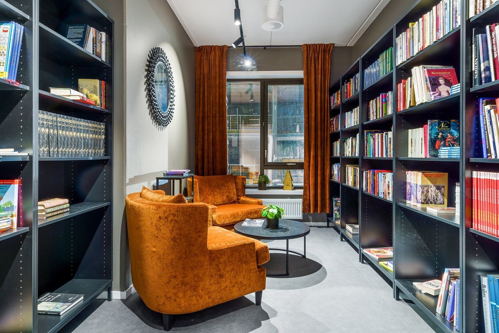 Bibliotek. Galleribilde