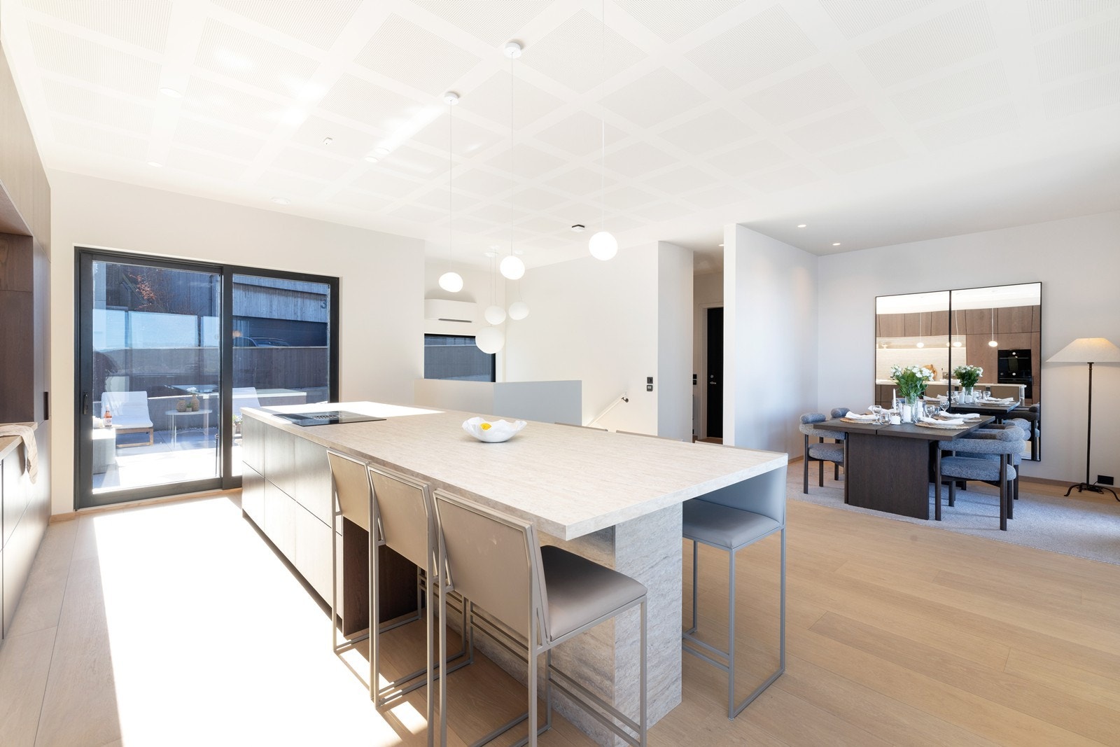 Kjøkken sett mot gang i 3.etg. Galleribilde