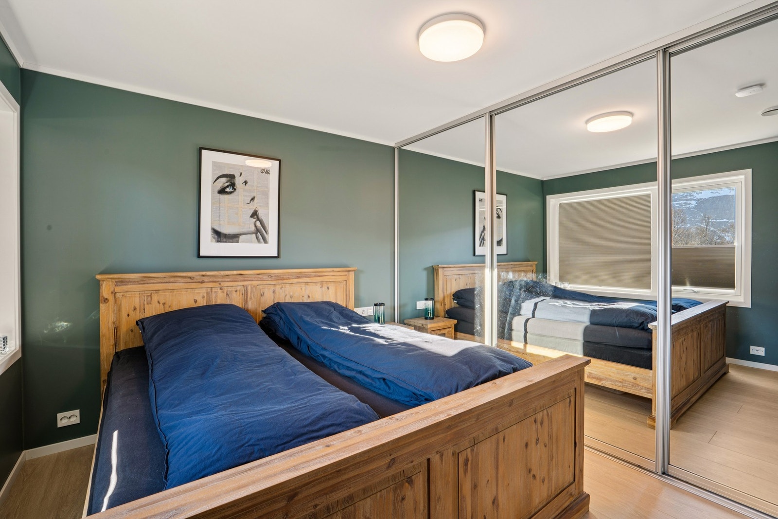 Soverom 1, Galleribilde