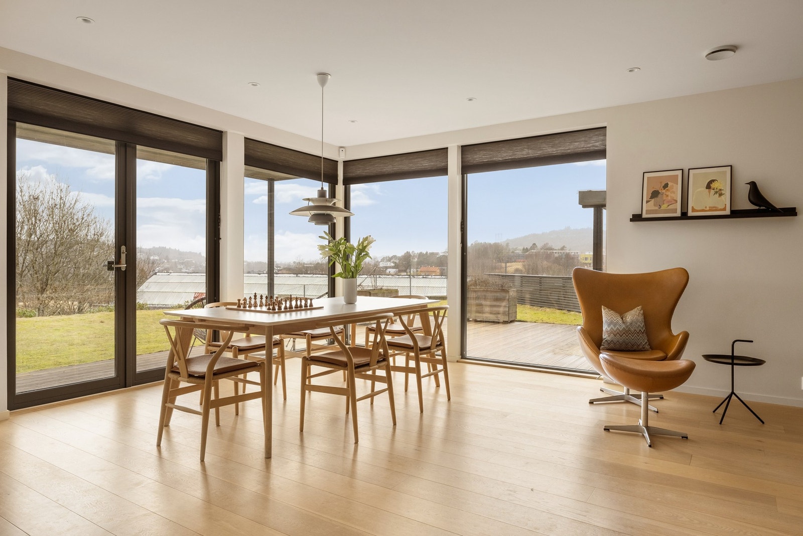 Boligen er fra 2015 og har høy standard og gode kvaliteter. Galleribilde