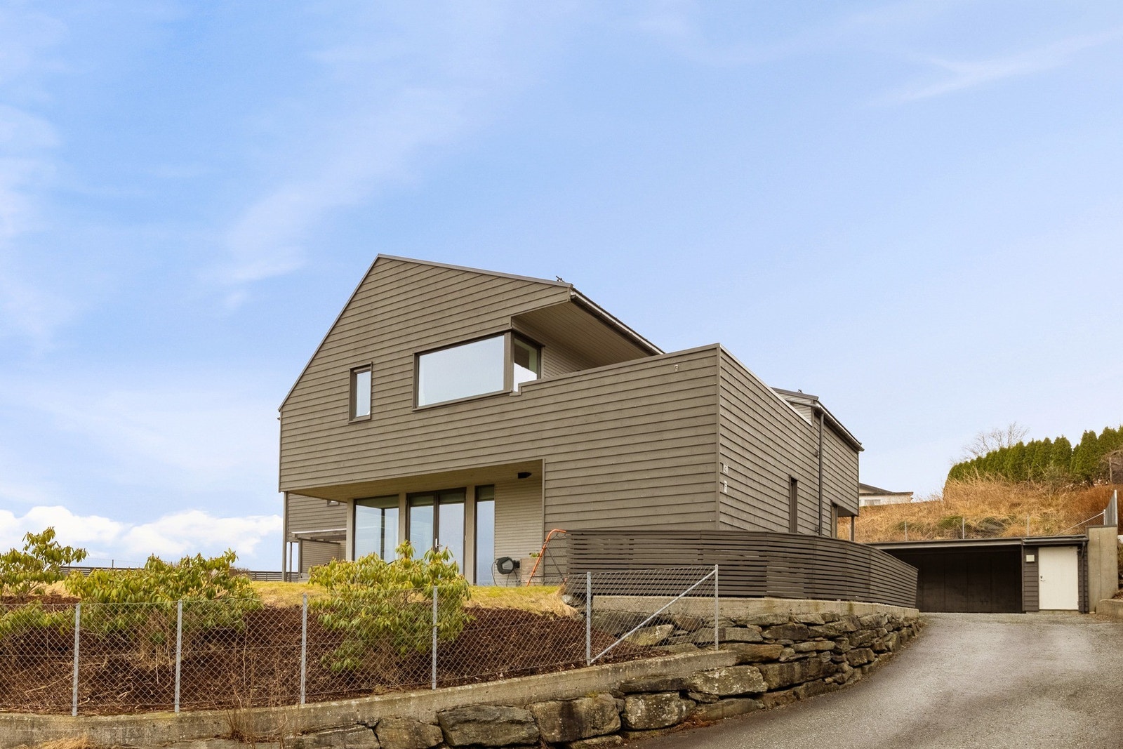 Karlsmarka 42 presenteres av Mekleriet eiendomsmegling ved Tor Ramsøy! Fotograf: Nathalie Reinholdtsen. Galleribilde