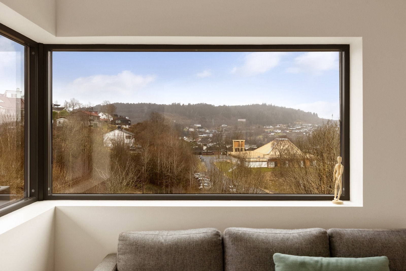 Flott utsikt - her mot Dolvikfjellet og turområdene på Storrinden. Galleribilde