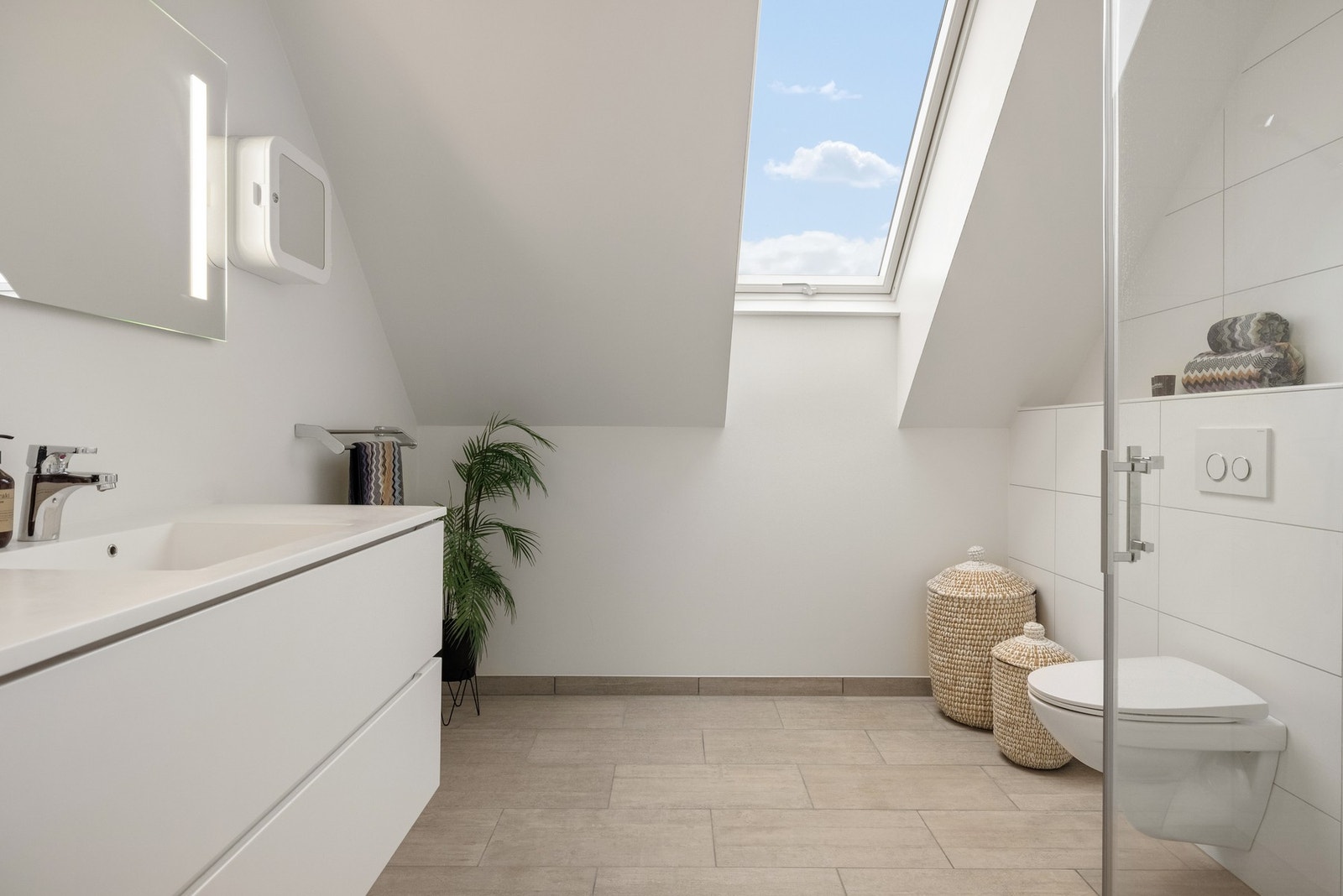 Badet i denne etasjen er av romslig størrelse og måles til 7,1 kvm. Galleribilde