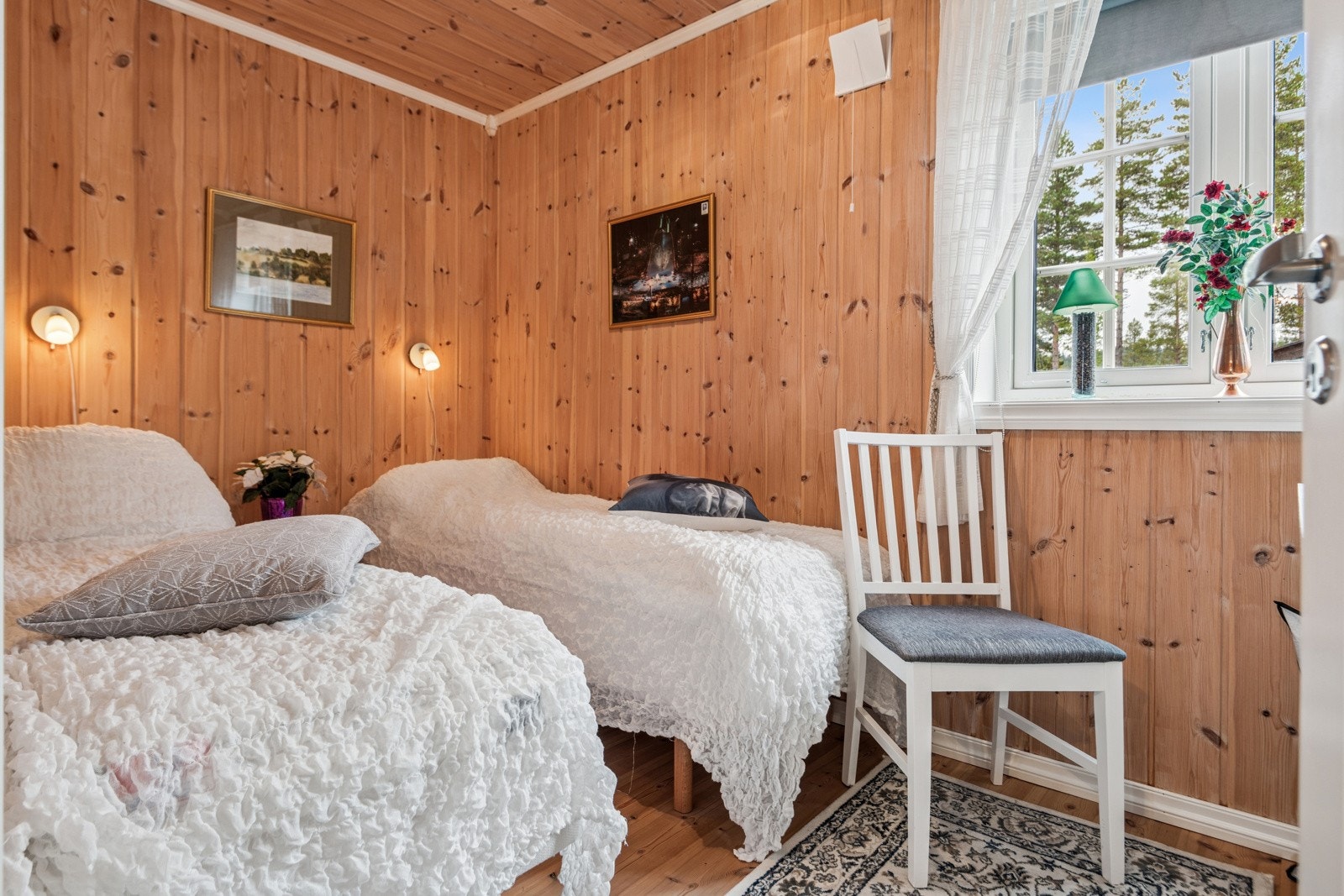 Det andre soverommet med god plass for både dobbeltseng, køye eller andre overnattingsløsninger Galleribilde