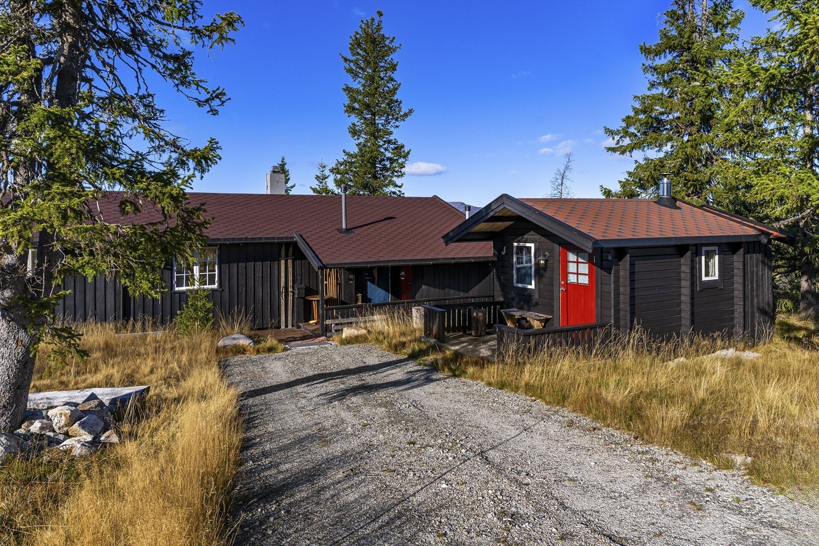 Klassisk fjellhytte, skjermet beliggenhet- Terrasse med gode solforhold - Anneks fra 2017 med badstue og dusjmuligheter! Galleribilde