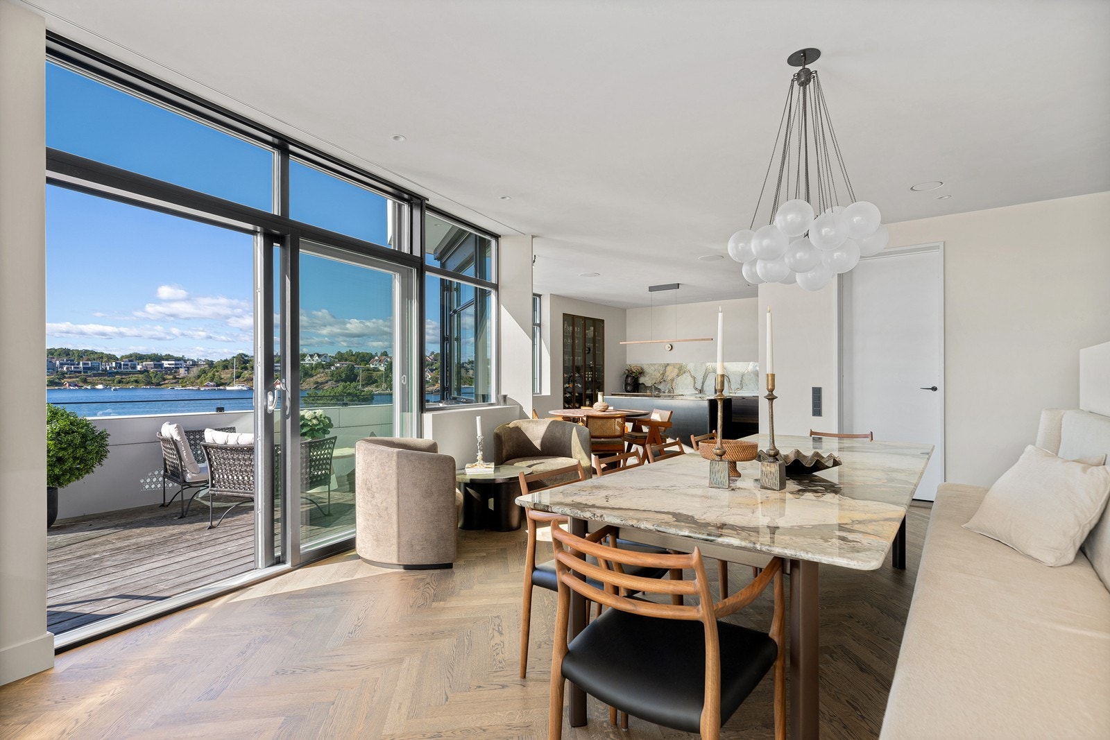 Utgang til terrasse Galleribilde