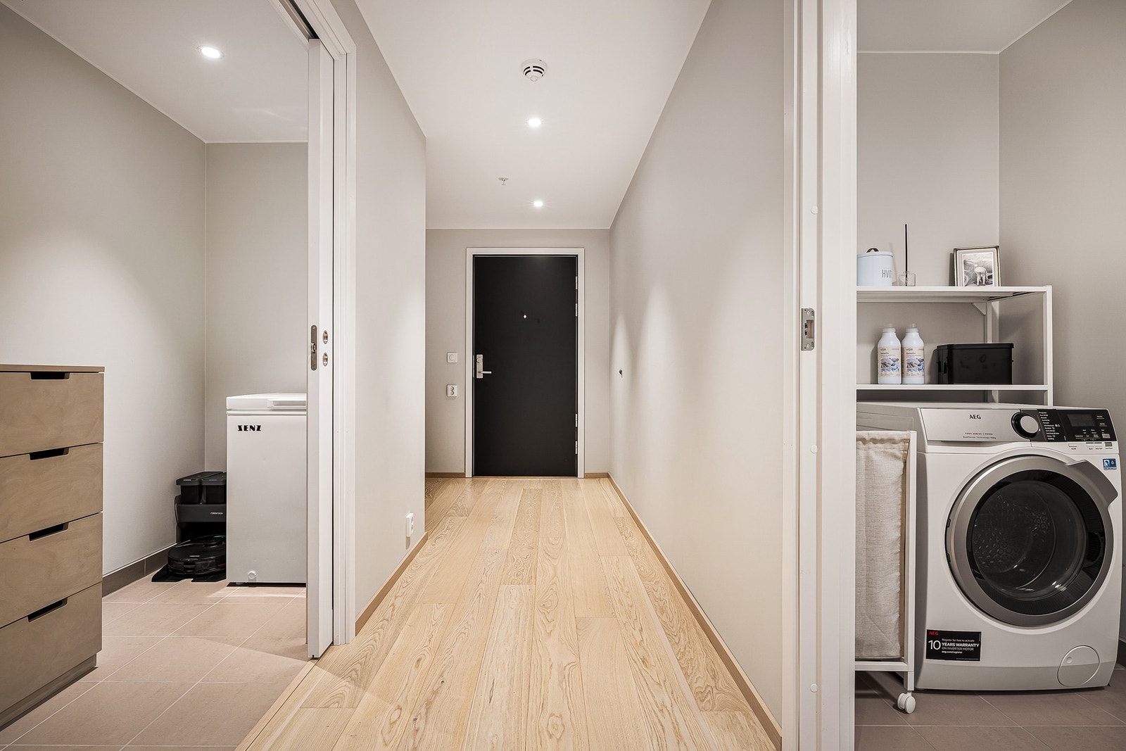 - Fra gangen er det også tilkomst til vaskerom, og teknisk rom. - Galleribilde