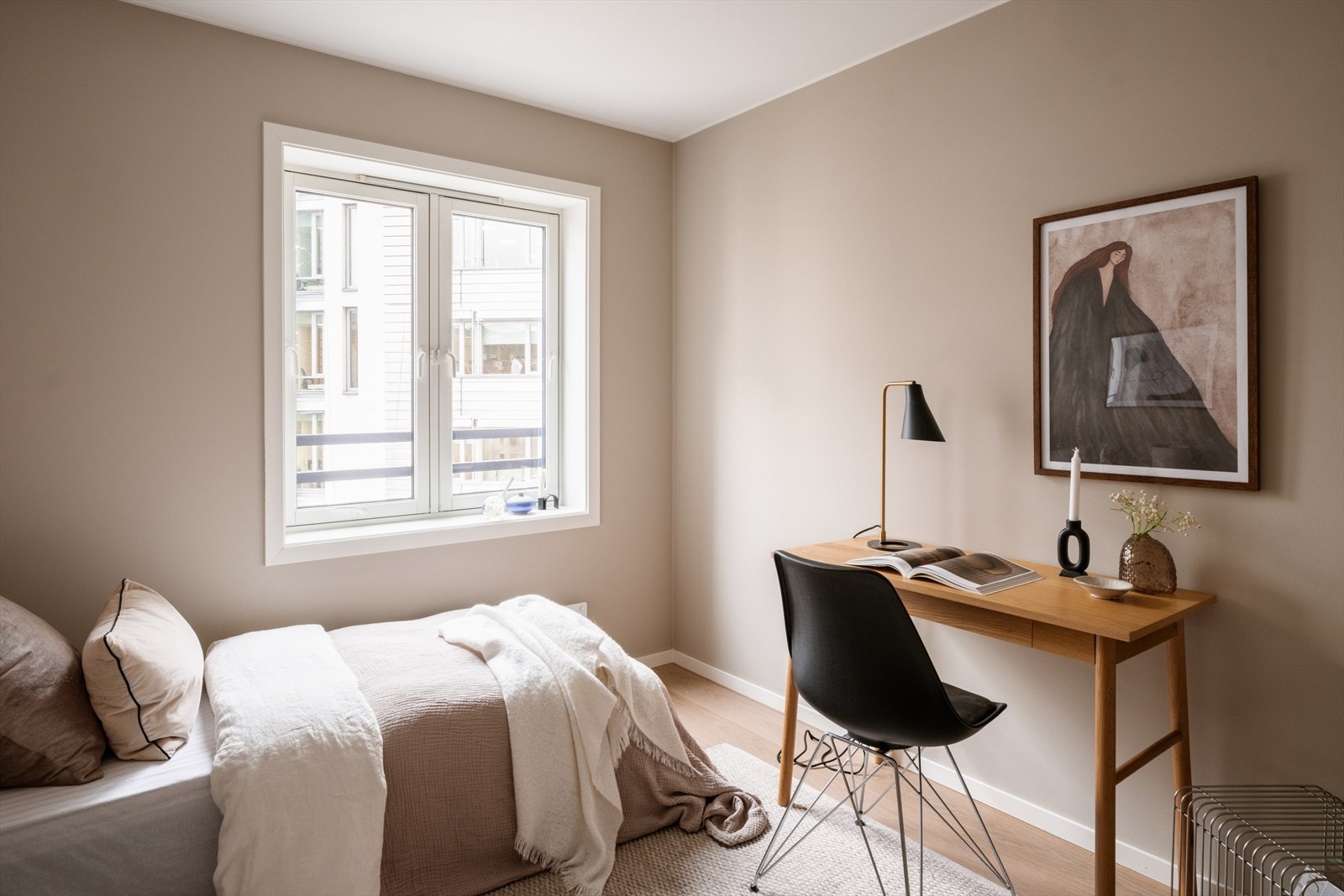 Rommet gir gode muligheter for fleksibel møblering Galleribilde
