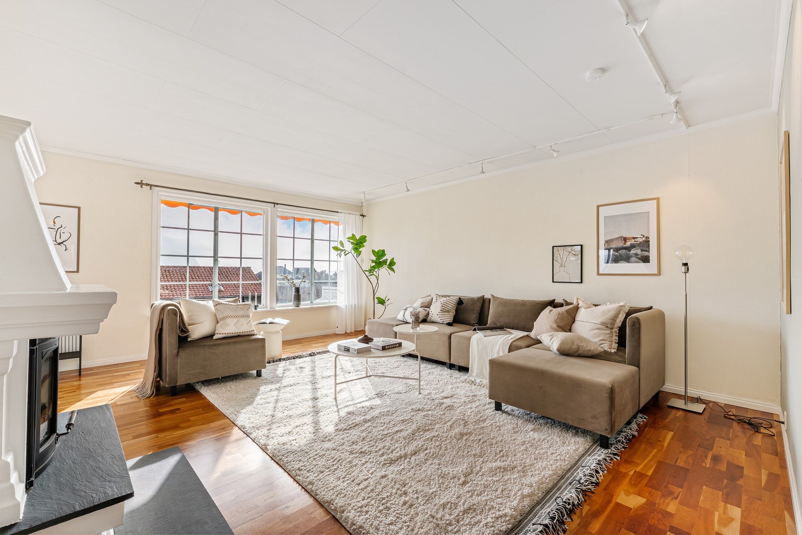 Eiendommen har et totalt på areal på 192 kvm Galleribilde