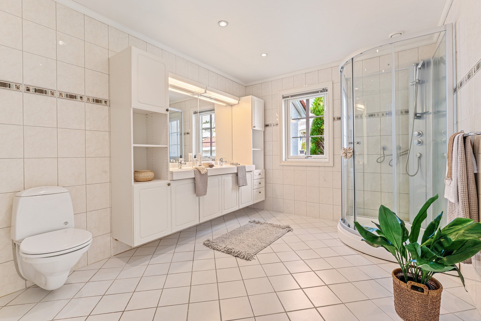 Badet er på 9,59 kvm Galleribilde