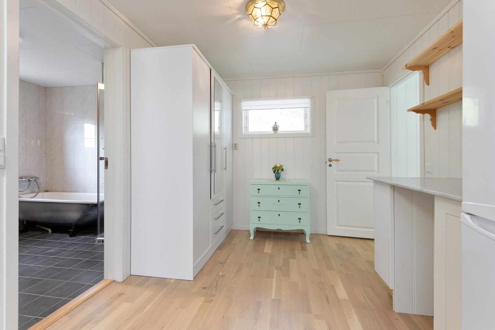 Fra gangen er det adkomst til badet Galleribilde