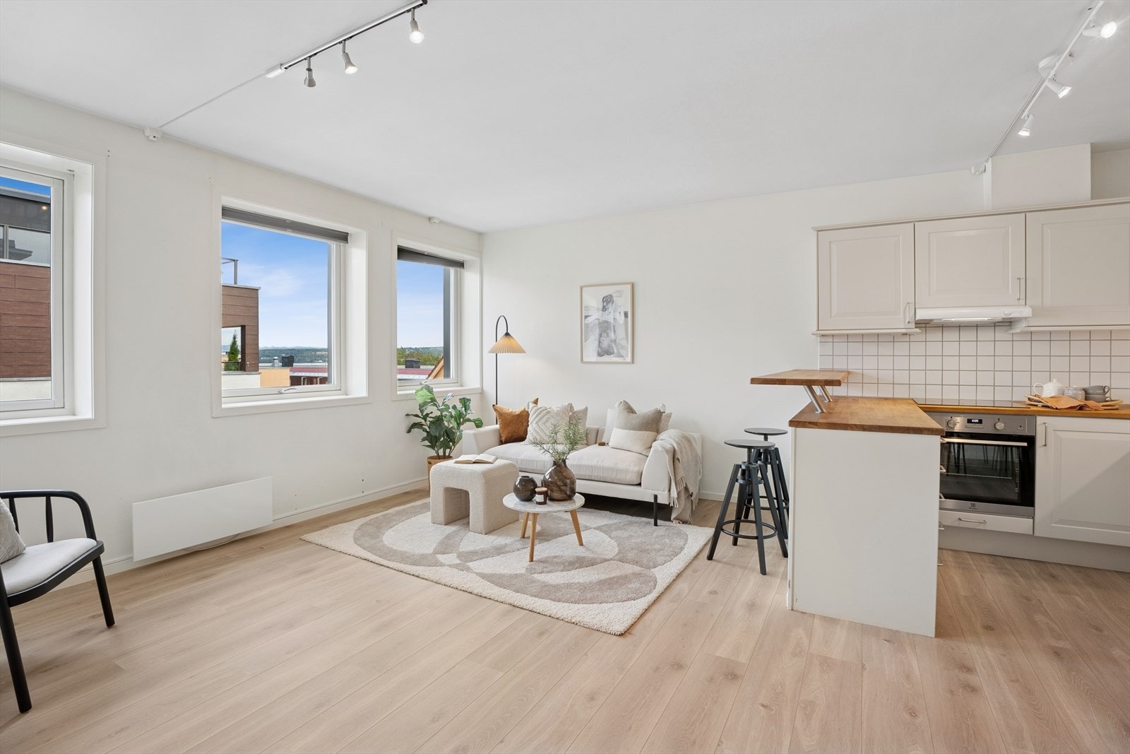 Denne innbydende selveierleiligheten i fjerde etasje ligger sentralt i Gjøvik sentrum. Galleribilde