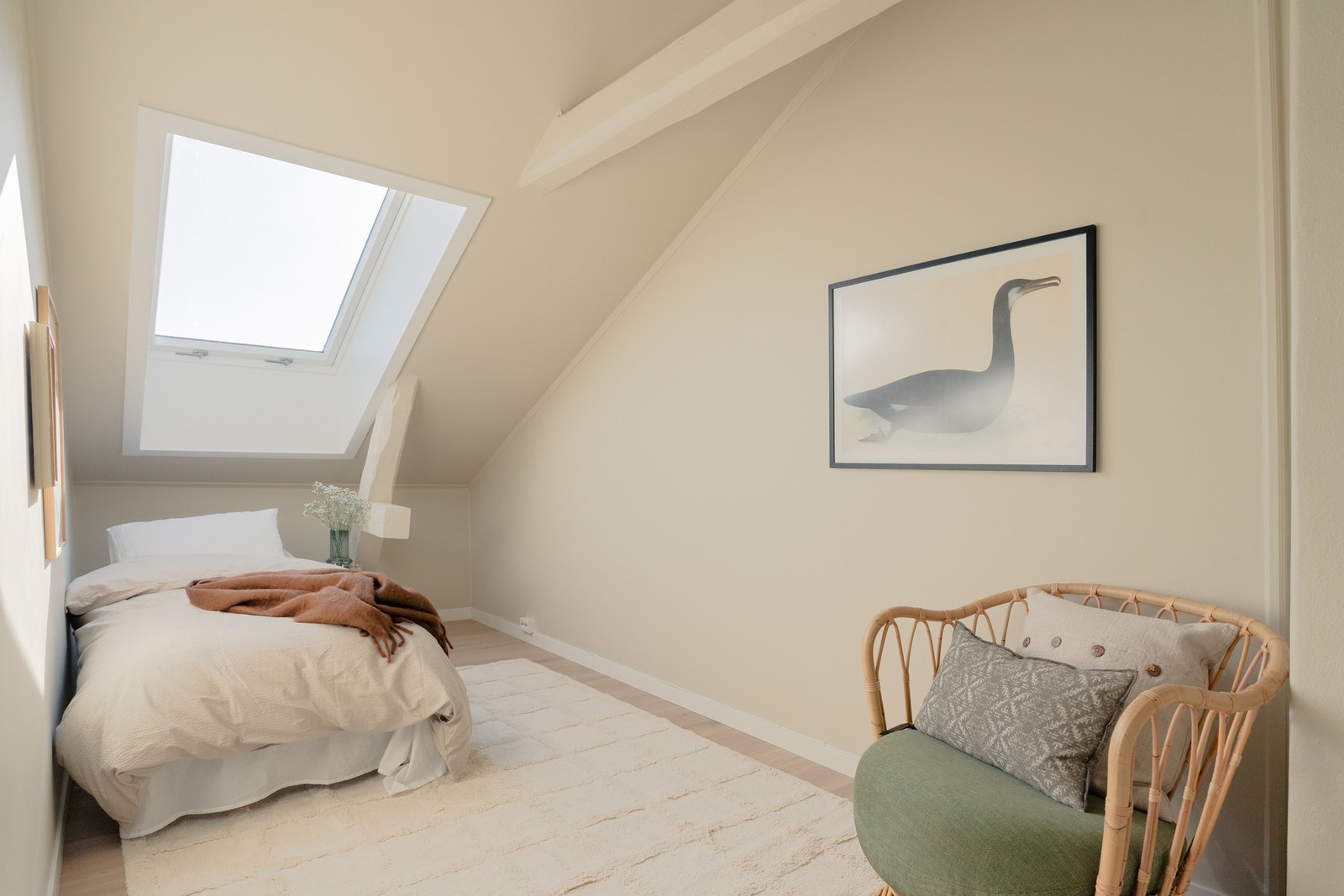 Soverom nummer to, også med plass til seng, garderobeskap og øvrig møblement. Galleribilde